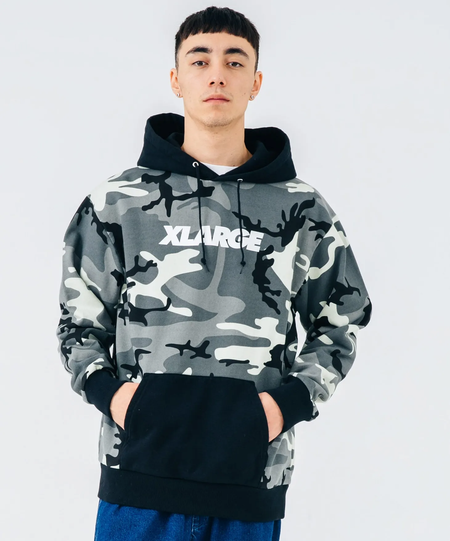 CAMO PULLOVER HOODED SWEAT