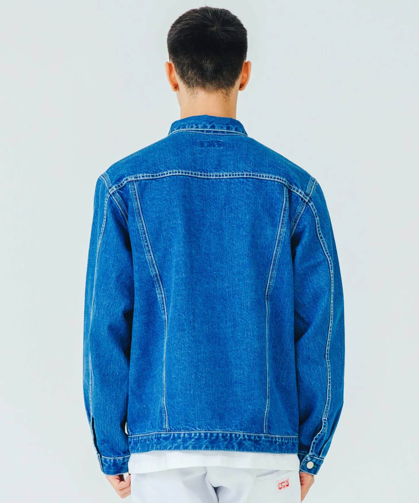DENIM TRUCKER JACKET