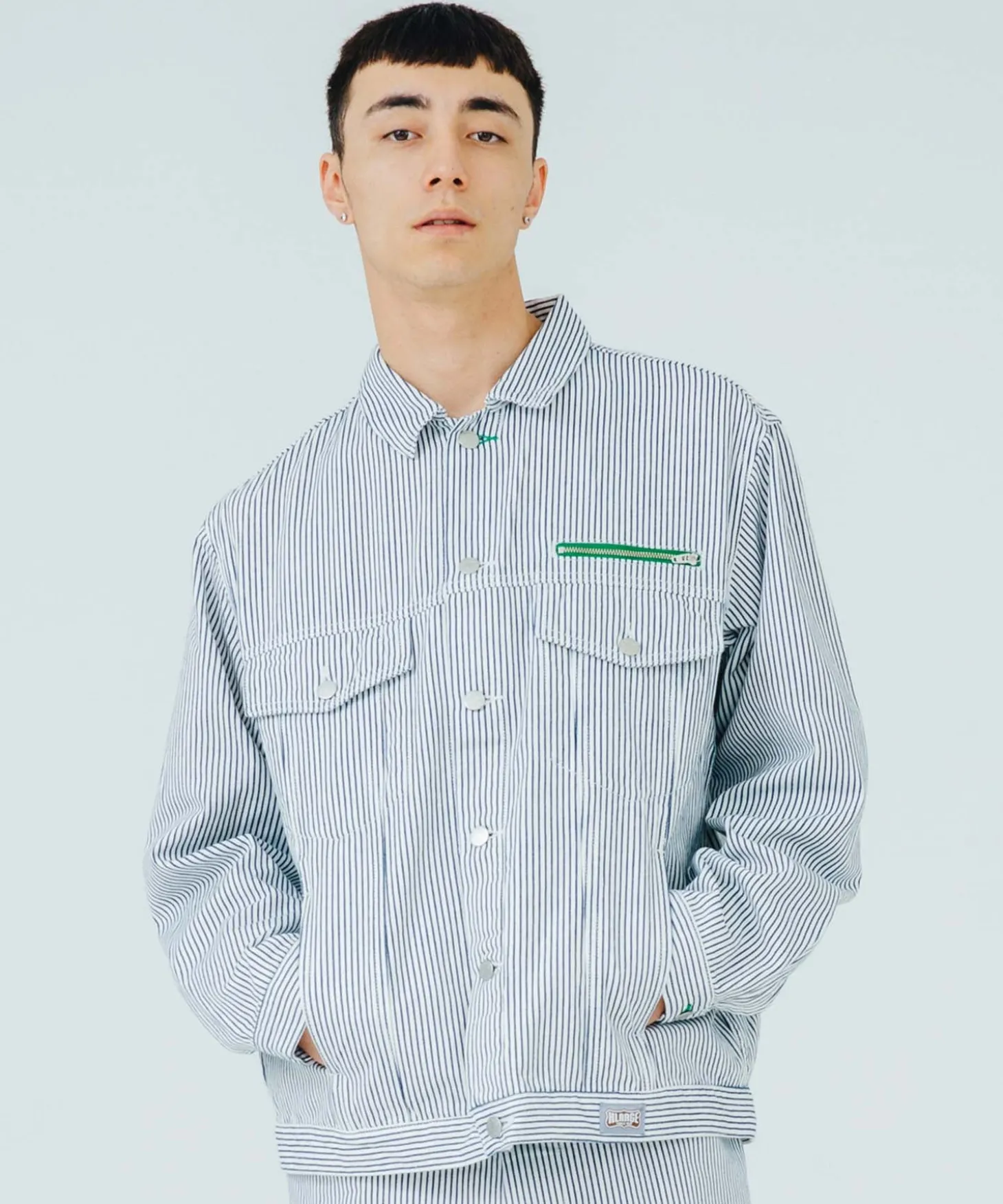 DENIM TRUCKER JACKET