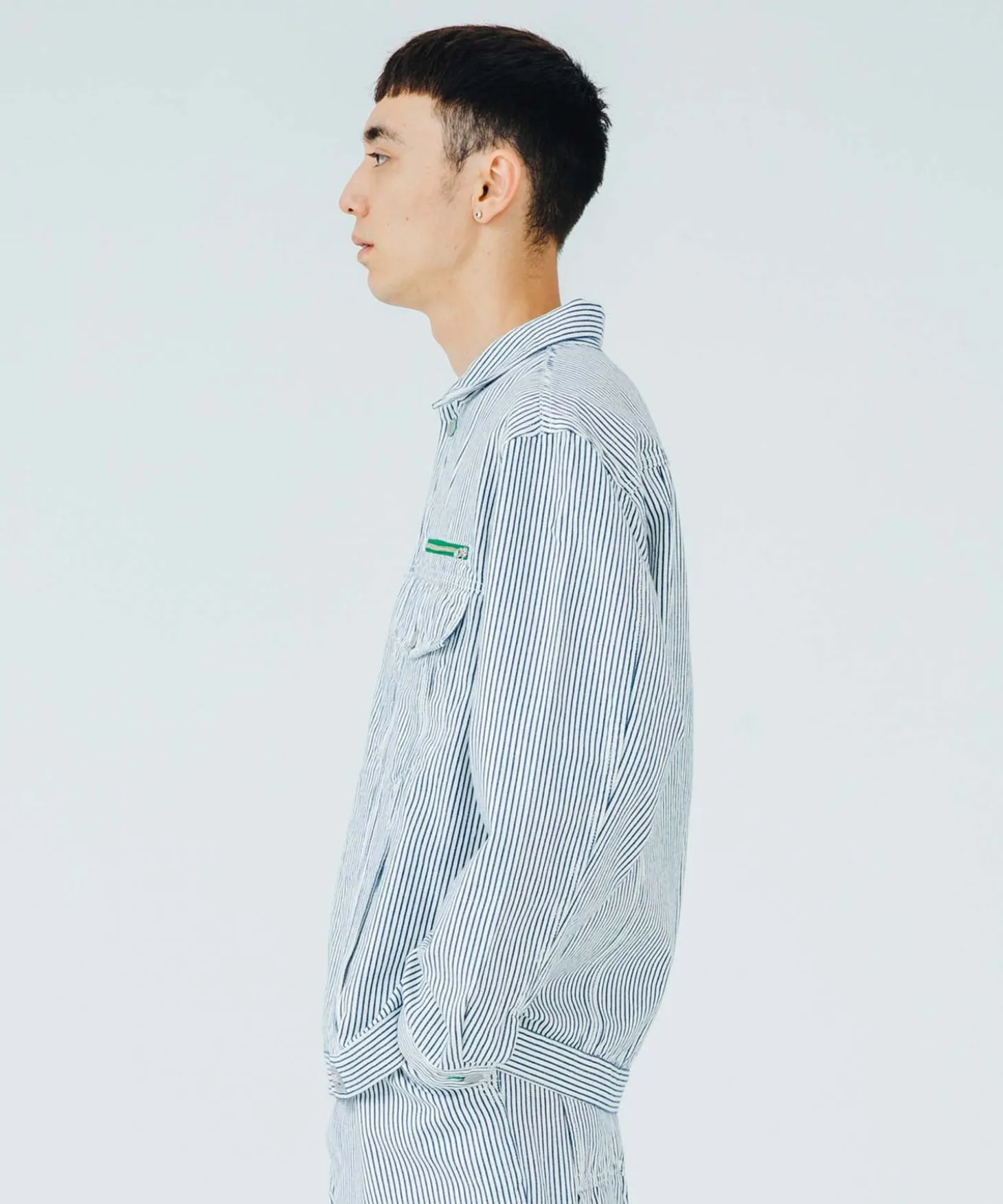 DENIM TRUCKER JACKET