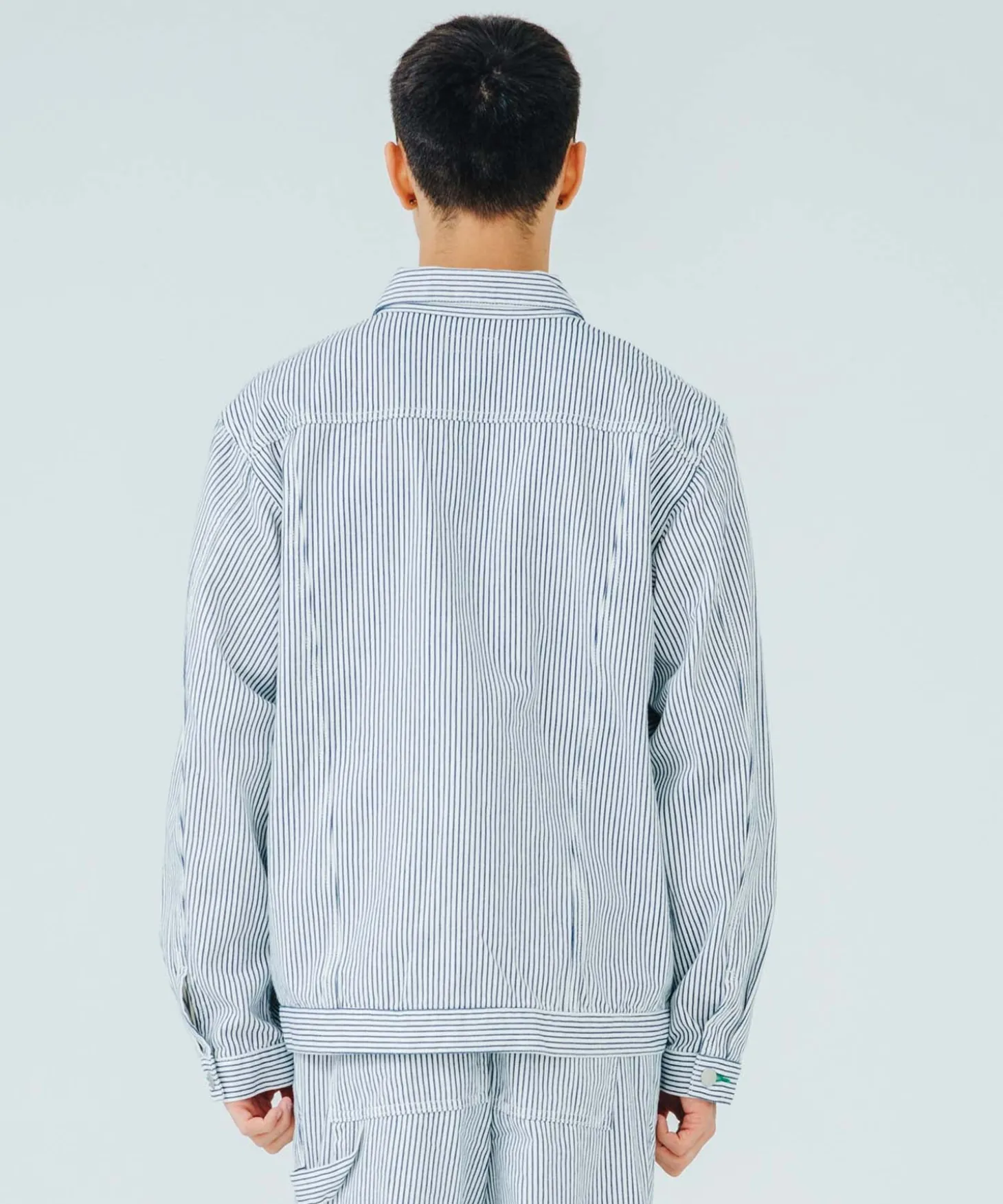 DENIM TRUCKER JACKET