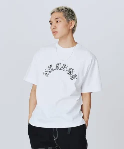 OLD ENGLISH S/S TEE