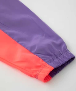 PACKABLE NYLON JACKET