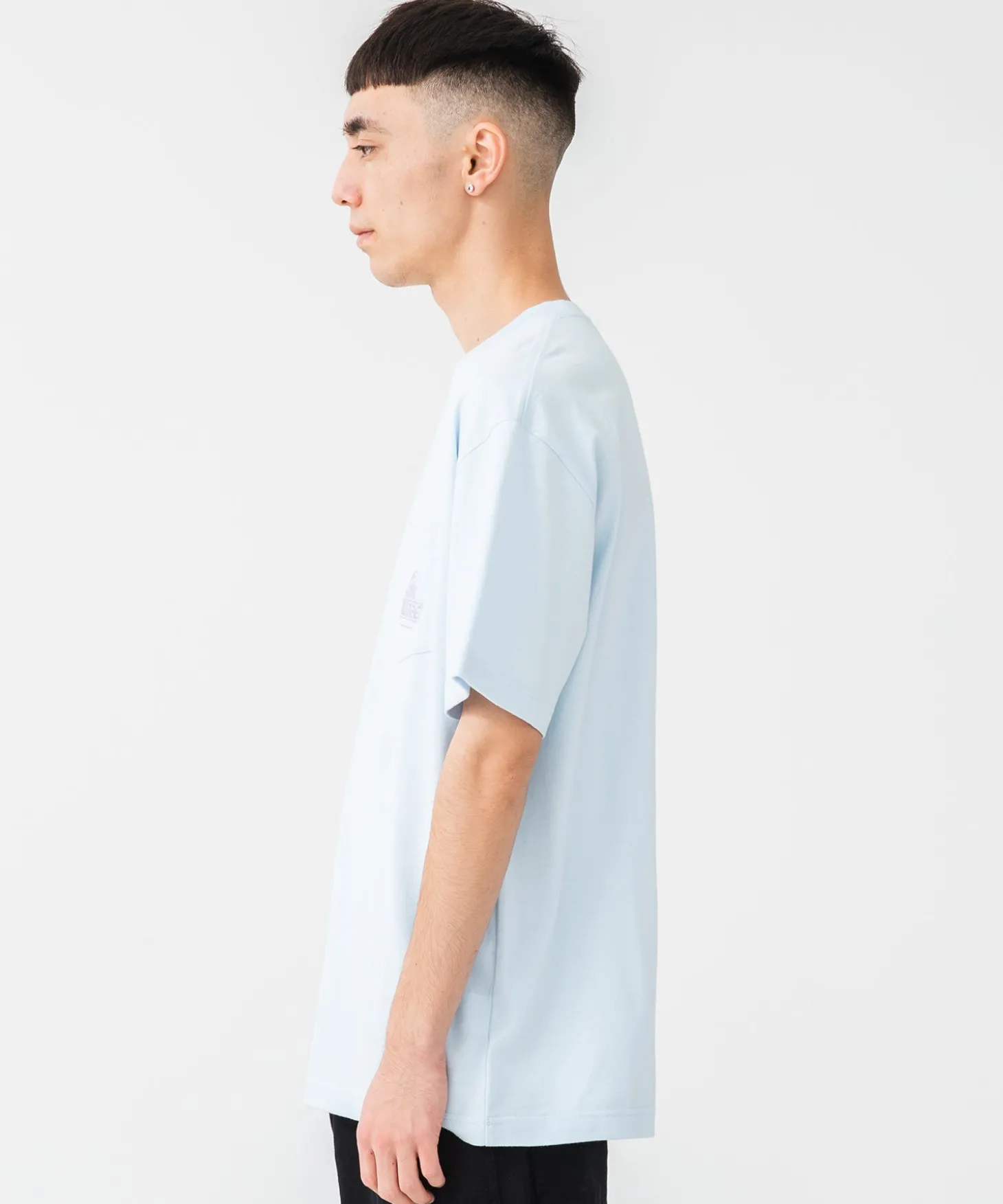 S/S EMBROIDERY SLANTED OG POCKET TEE